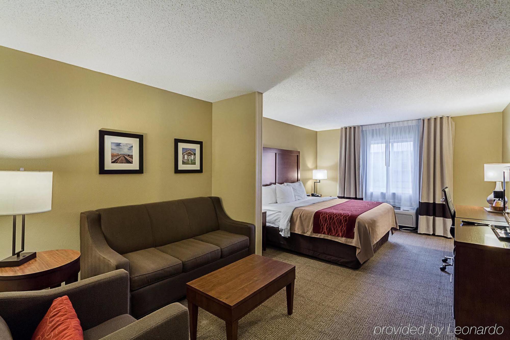 Comfort Inn East Уичита Экстерьер фото